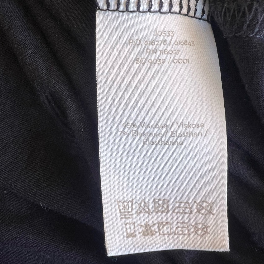 BODEN BLACK LONG SLEEVE TOP W/ RUFFLE COLLAR & KEYHOLE TIE, RUFFLE SLEEVE DETAIL - Picture 12 of 12